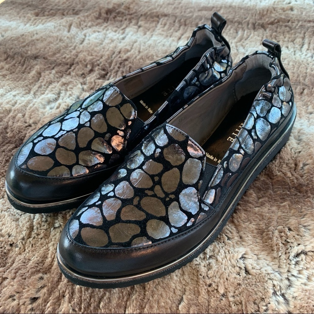 Ron White Nellaya Slip-On Sneaker Giraffe Gunmetal